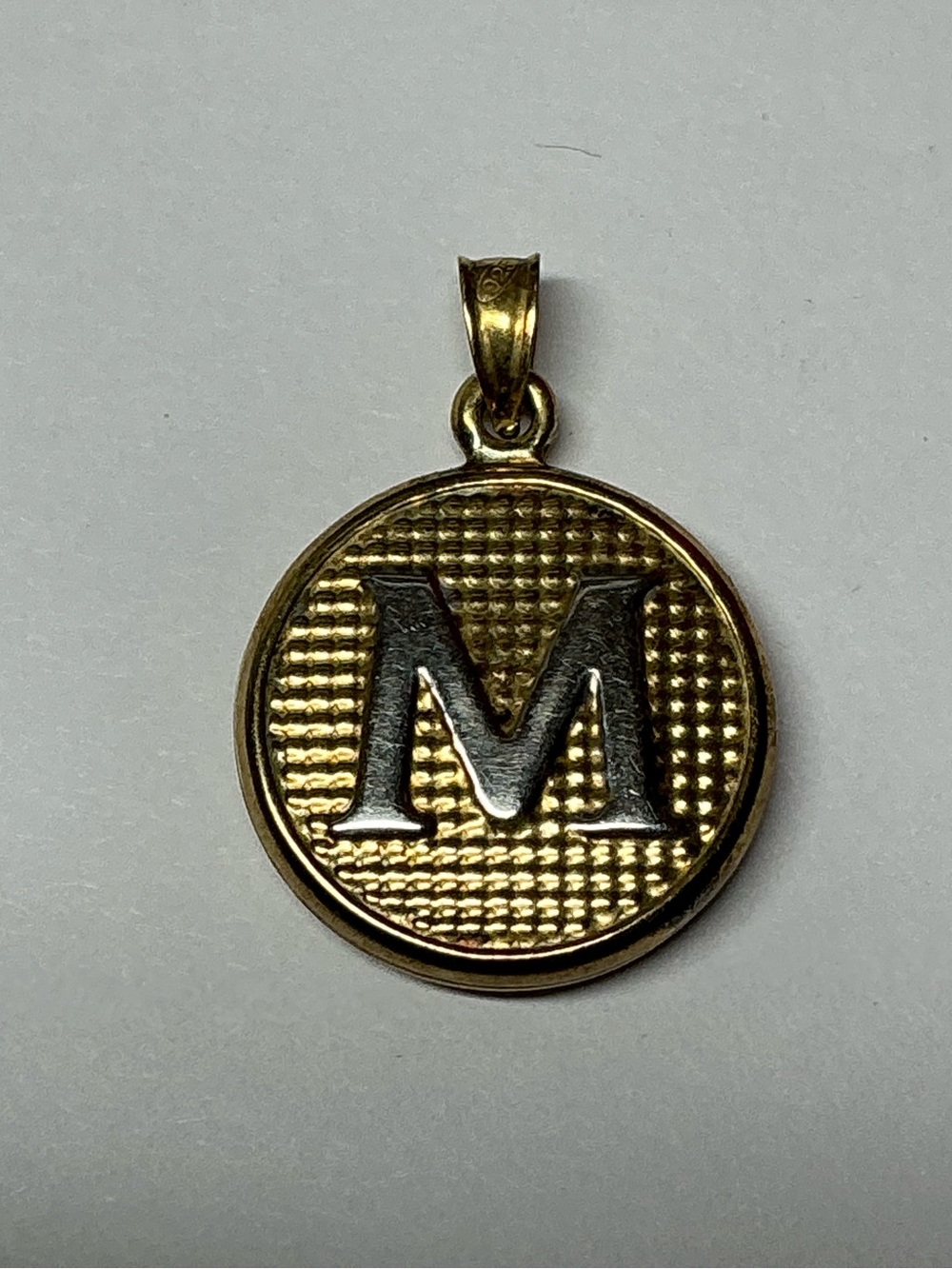 Sterling Silver reversible’M' Initial Pendant Necklace - Classic Monogram